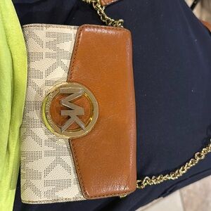 Michael Kors Cross Body Handbag Leather LOGO Adjustable Shoulder Strap Neutral
